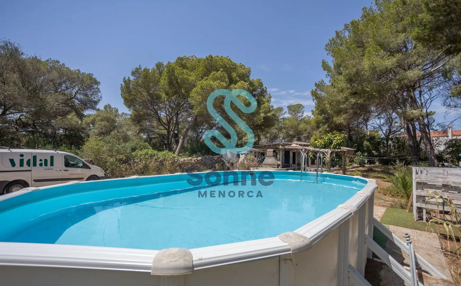 Piscina de Casa o xalet en venda en Ferreries amb Jardí privat, Terrassa i Piscina