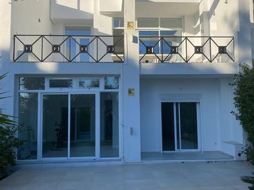 House with pool for sale in Marbella Centro
