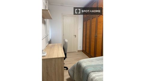 Foto 3 de Piso de alquiler en Arrabal, Zaragoza Capital