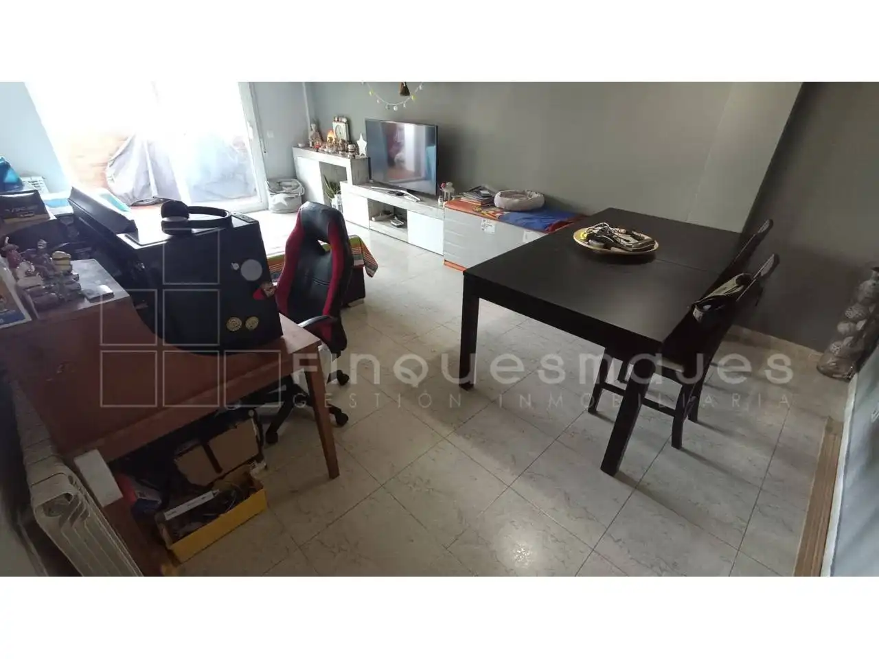 Sala d'estar de Pis en venda en Terrassa amb Calefacció, Terrassa i Balcó