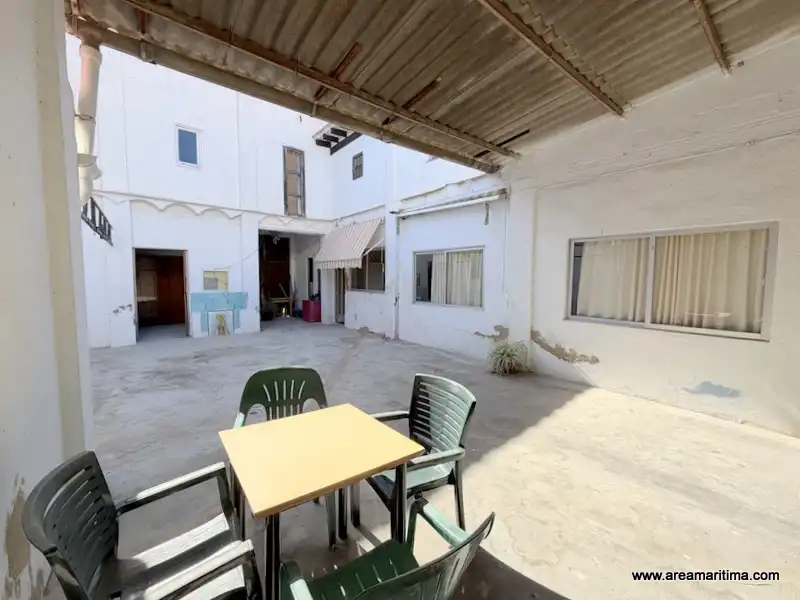Vista exterior de Casa adosada en venta en Valencia con Trastero y Alarma