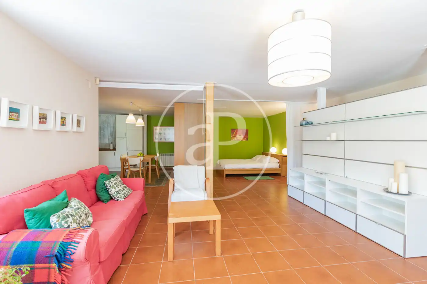 Sala d'estar de Casa o xalet en venda en Torrelodones amb Calefacció, Jardí privat i Traster