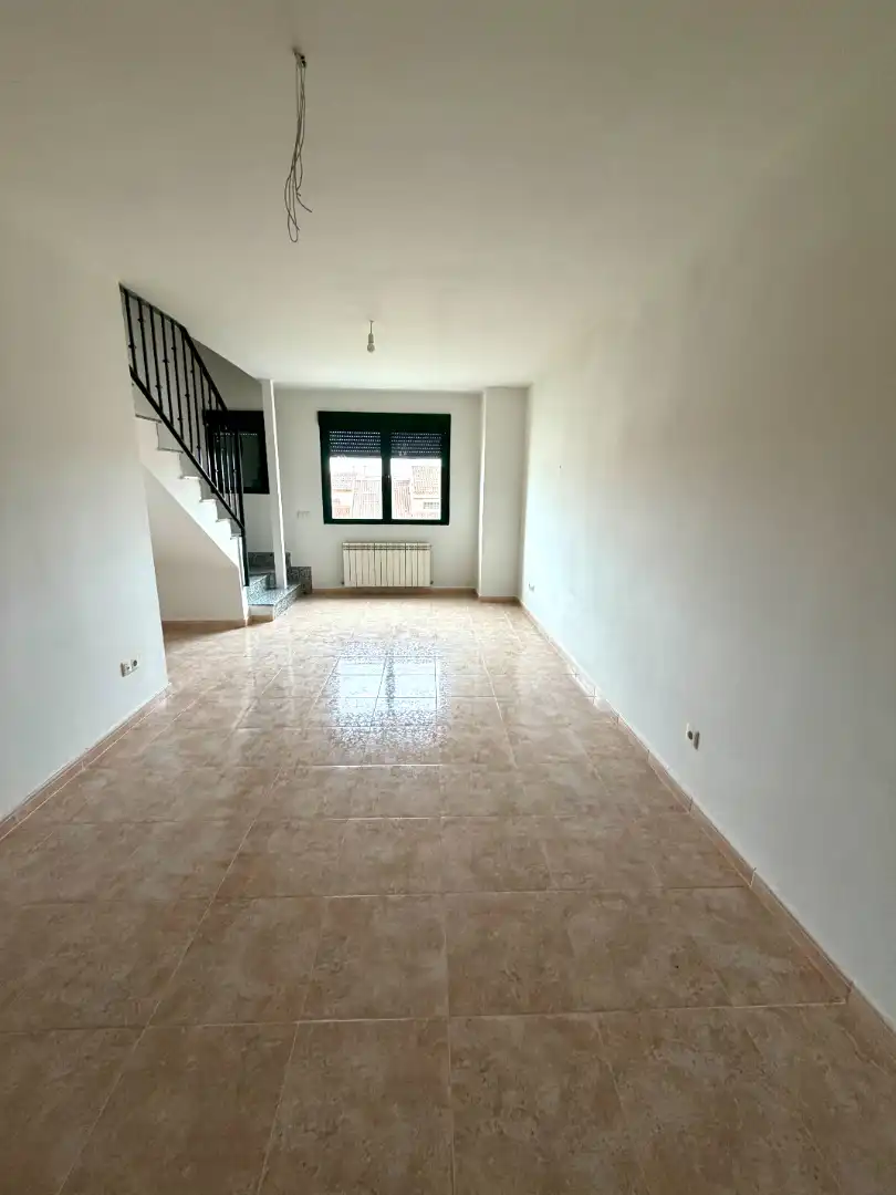 Maisonette zum Verkauf in Calle Bargas, Alameda de la Sagra
