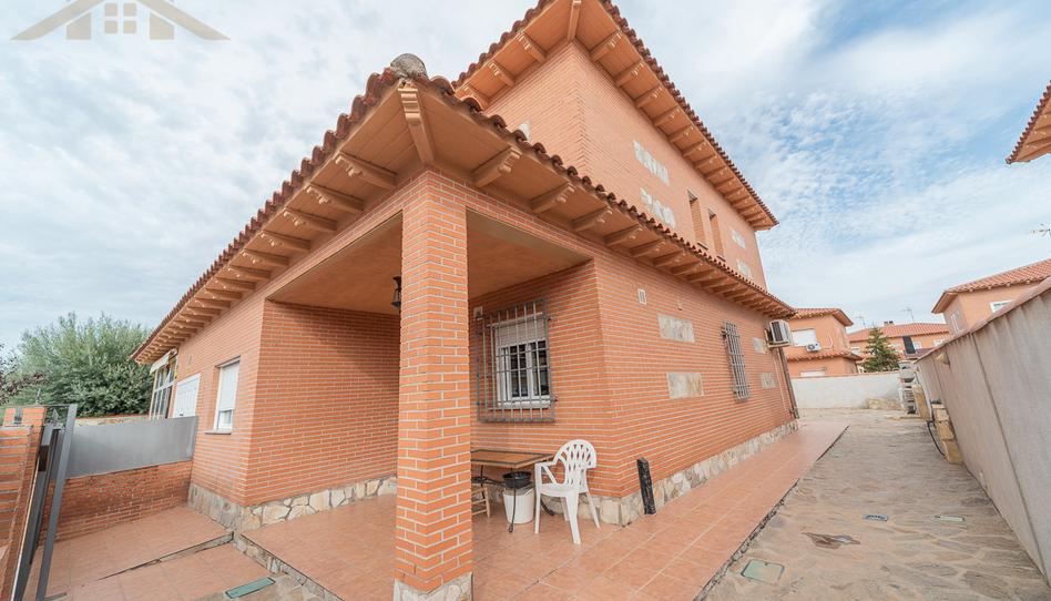 Foto 1 de Casa adosada en venda a Calle de Cubas, Ugena, Toledo