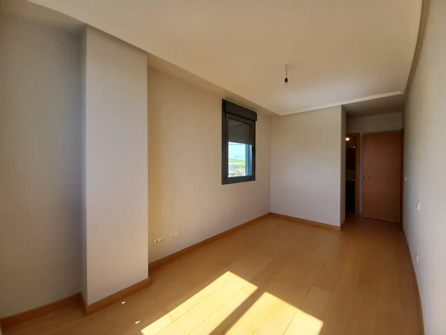 Bedroom of Flat for rent in Burgos  with Heating and Storage room