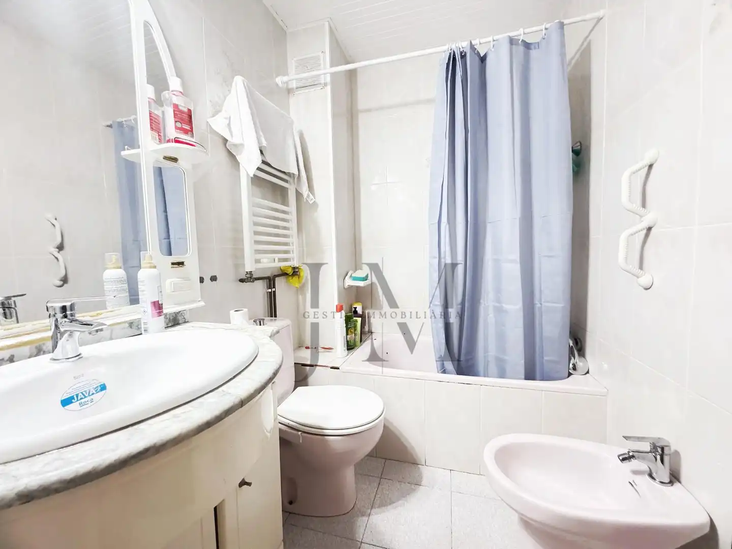 Bany de Pis en venda en Badalona amb Aire condicionat, Calefacció i Traster