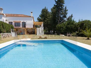 Xalet amb piscina en venda a Mijas pueblo