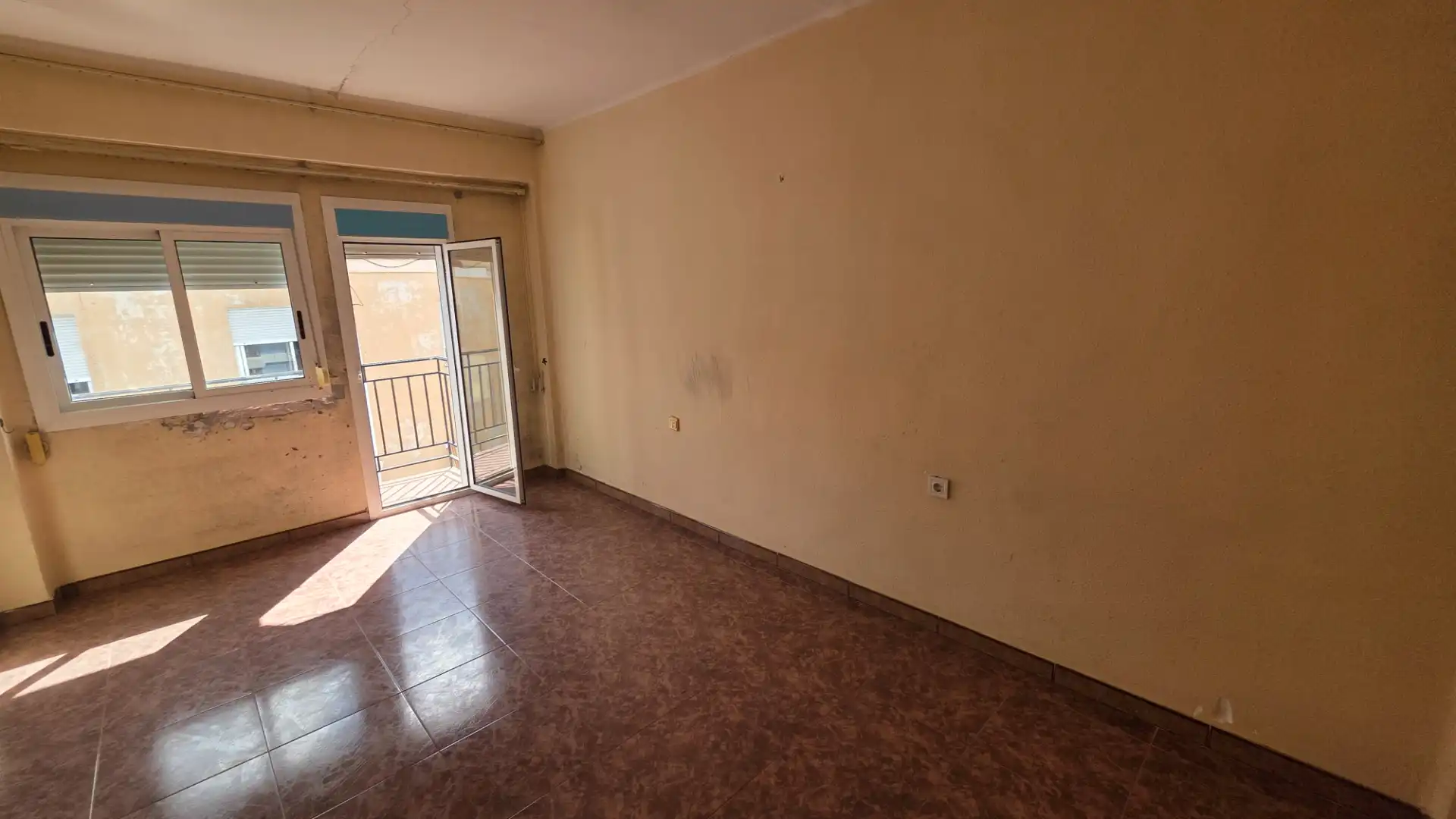 Piso con terraza en venta en Carrer de Santa Cecilia 2, imagen 6