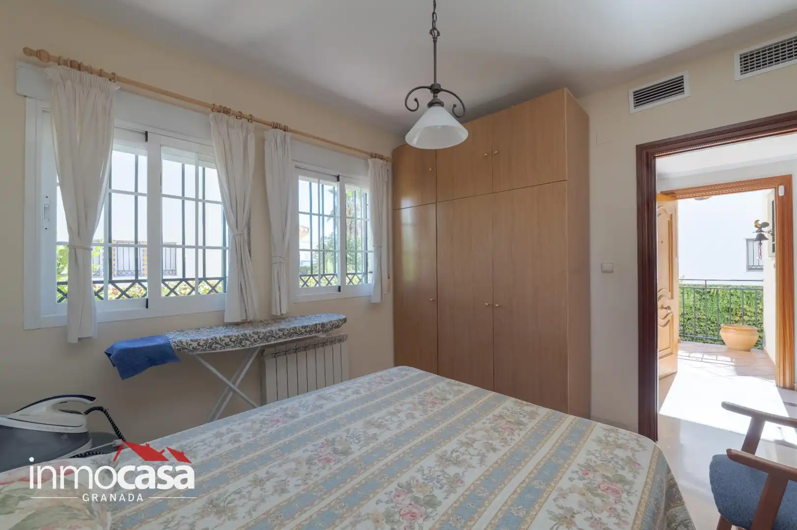 Villa con piscina in vendita a Peligros, imagen 39