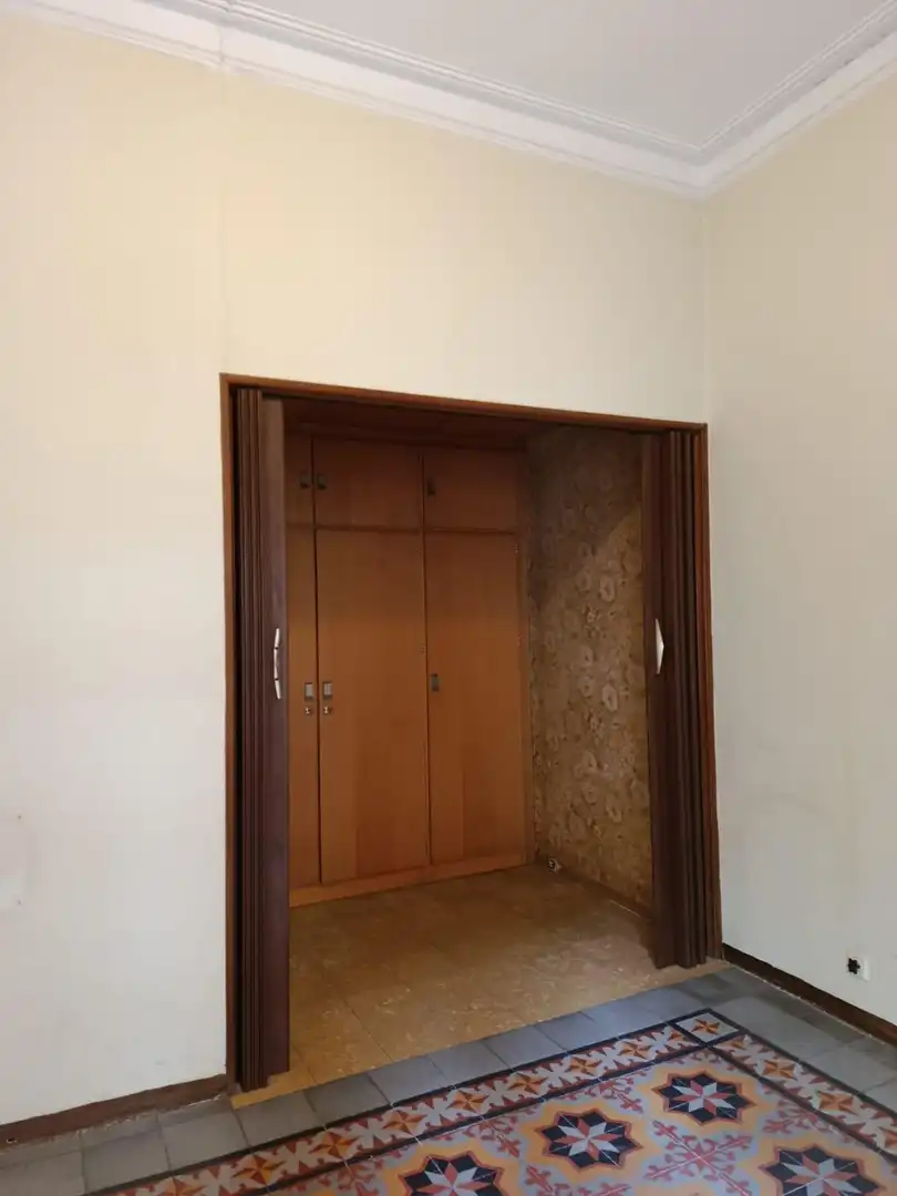 Piso en venta en Barcelona con Calefacción y Balcón
