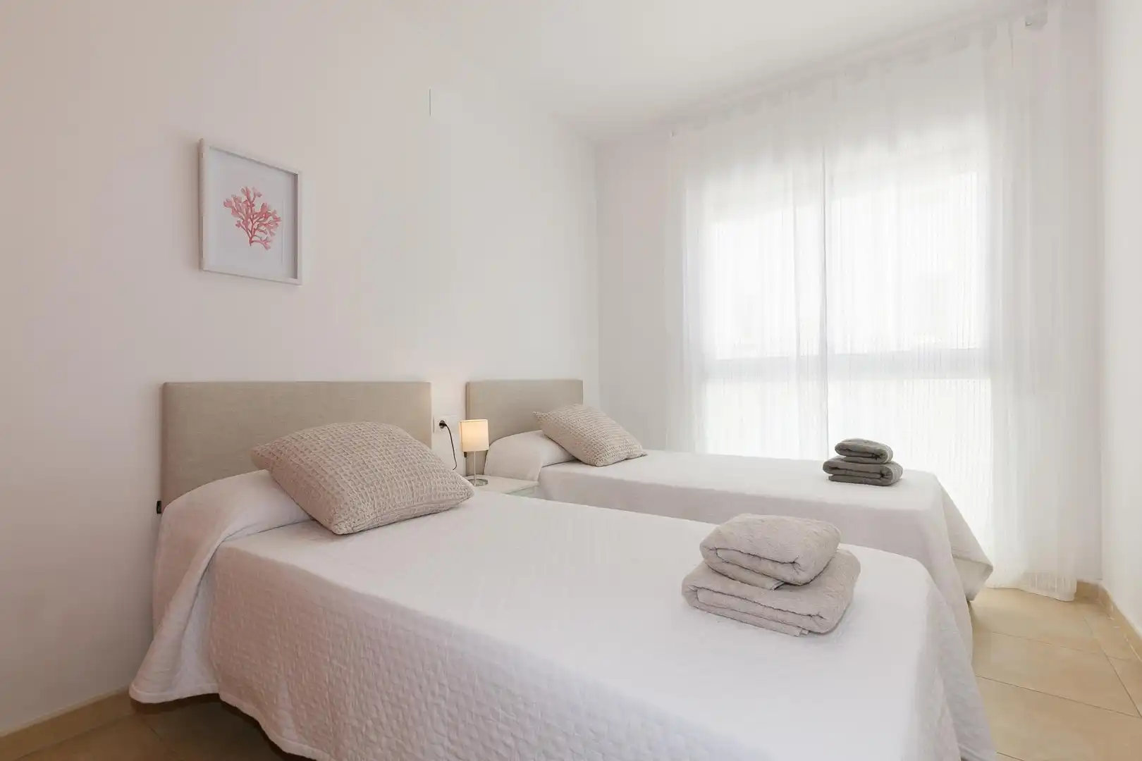 Habitación de Apartamento en venta en Salou con Calefacción, Jardín privado y Piscina