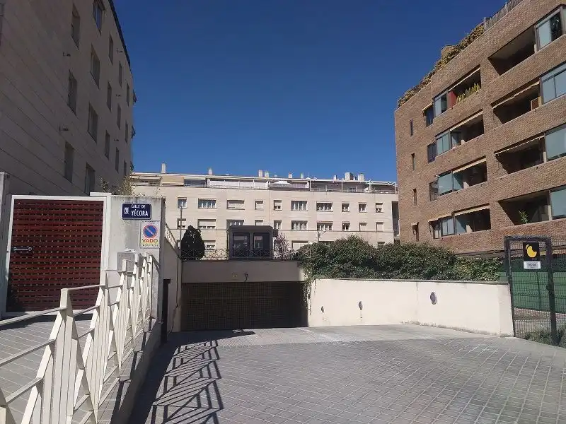 Parking of Garage for rent in Madrid  with Alarm