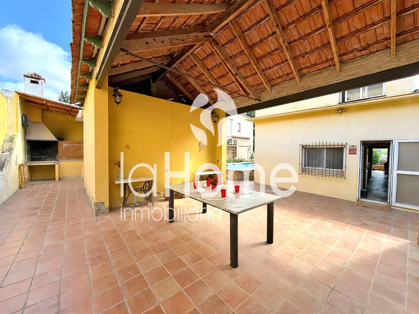 Terrasse von Haus oder Chalet zum Verkauf in Paterna mit Klimaanlage, Privatgarten und Terrasse