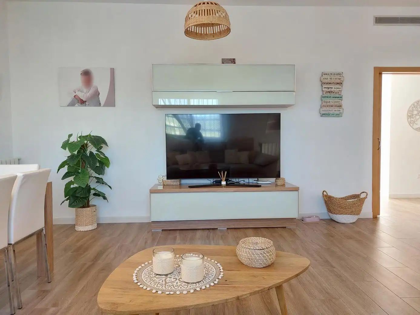 Sala d'estar de Casa o xalet en venda en Aigües amb Calefacció, Jardí privat i Terrassa