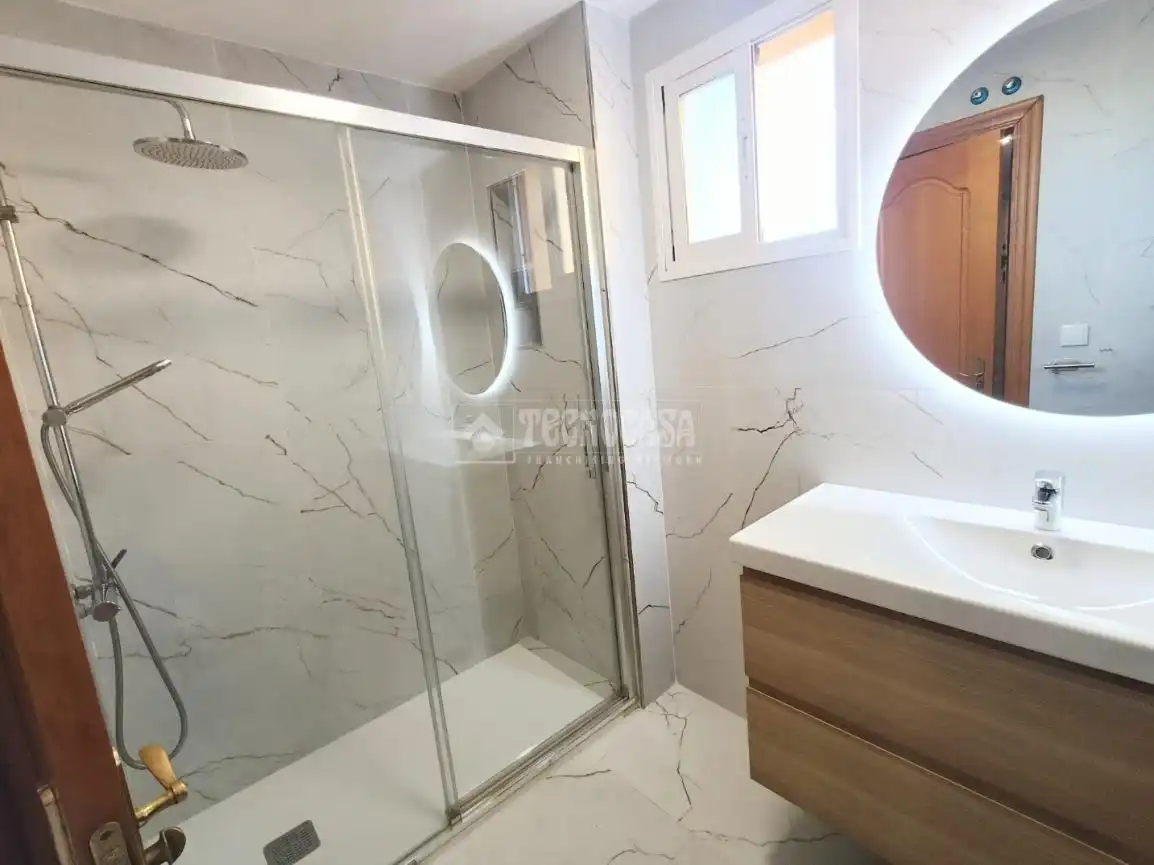 Baño de Piso en venta en Córdoba con Aire acondicionado, Terraza y Amueblado