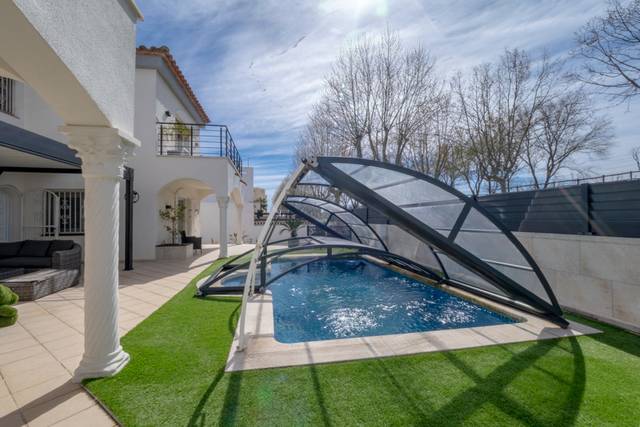 Casa-chalet en Venta en Montgrí