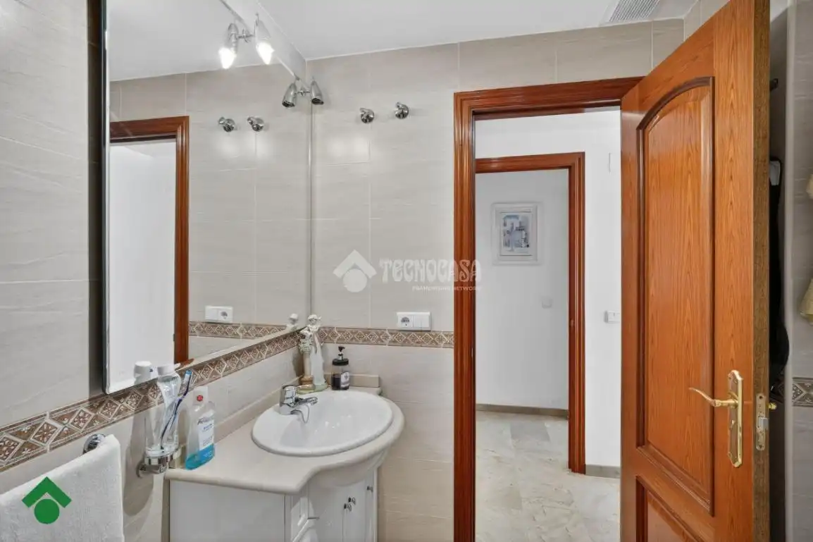 Baño de Piso en venta en Córdoba con Aire acondicionado, Calefacción y Jardín privado