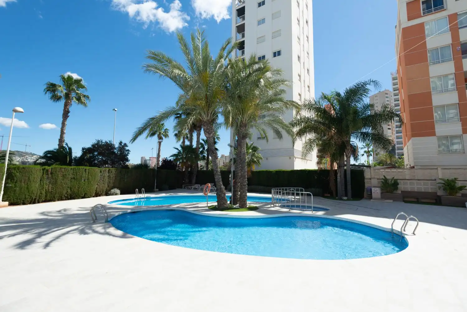 Piscina de Apartament en venda en Calpe / Calp amb Aire condicionat, Calefacció i Terrassa
