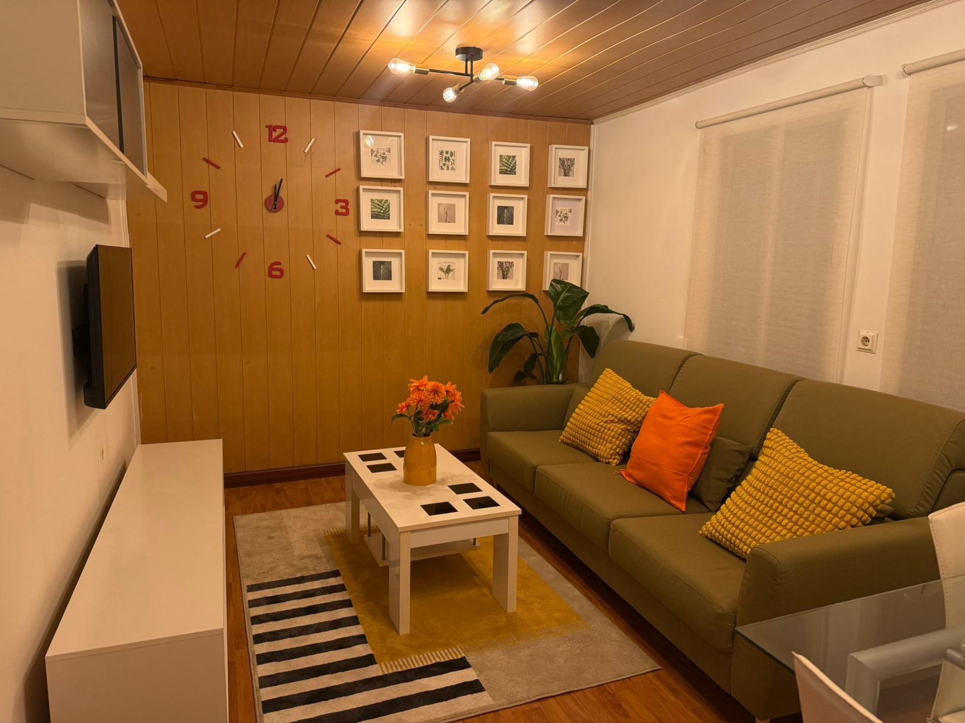 Living room of Flat for sale in Valladolid Capital  with Heating and Furnished