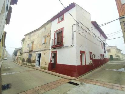 Vista exterior de Casa o xalet en venda en Cinco Olivas amb Calefacció i Jardí privat