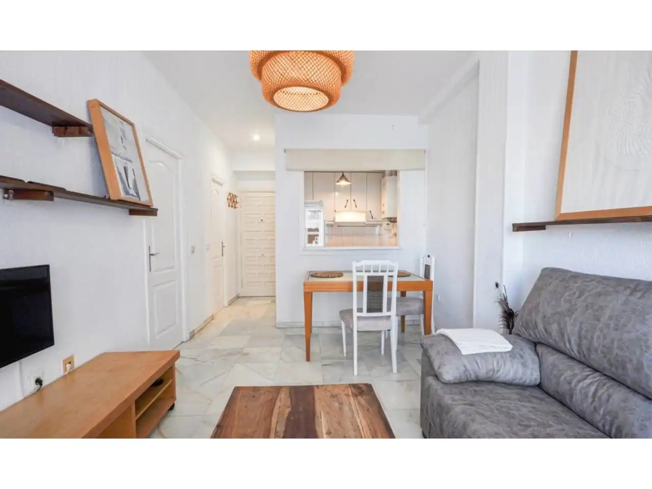 Vista exterior de Piso en venta en Rincón de la Victoria con Aire acondicionado, Terraza y Trastero