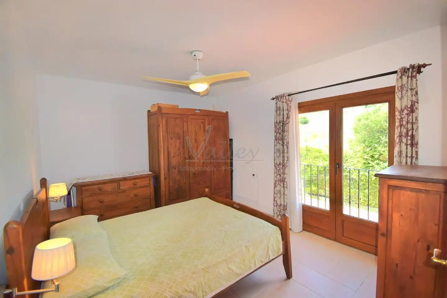 Dormitori de Casa o xalet en venda en Los Barrios amb Jardí privat, Terrassa i Traster