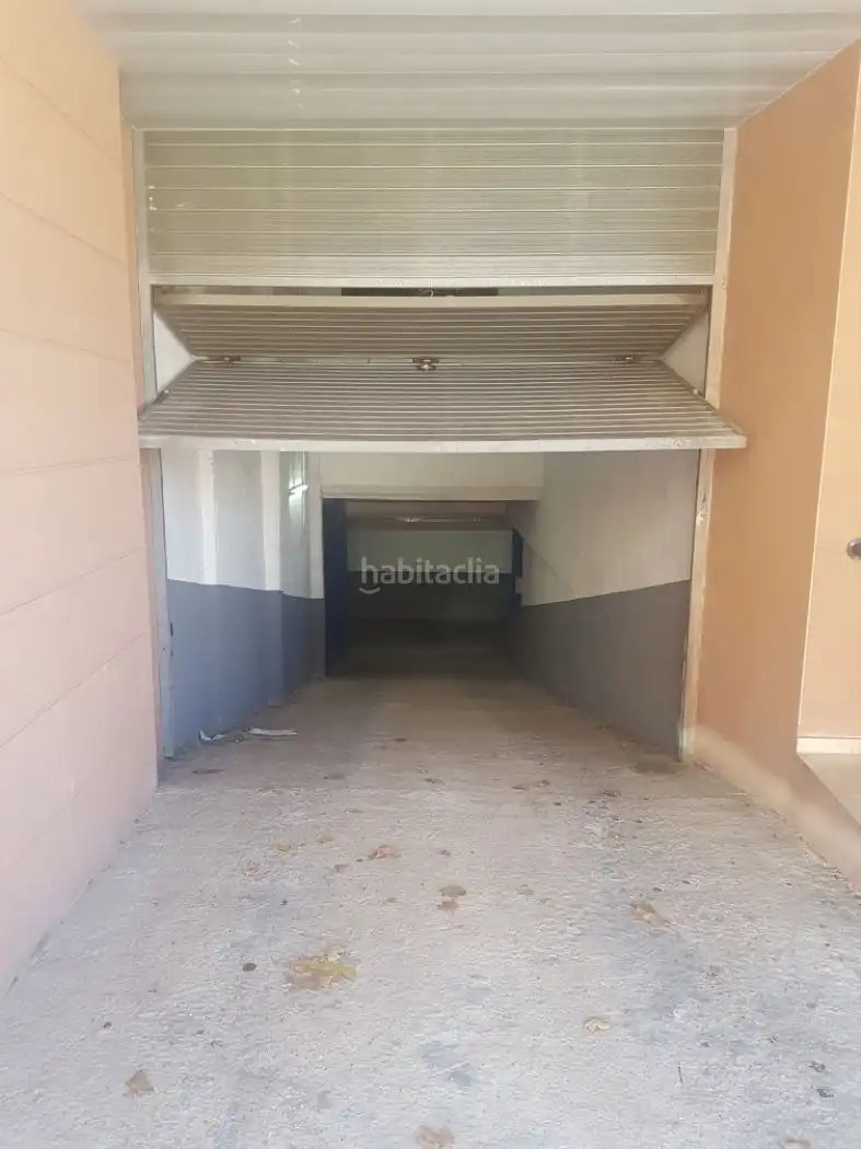 Einzelparkplatz zum Verkauf in Carrer de Francesc Macià 44, imagen 2