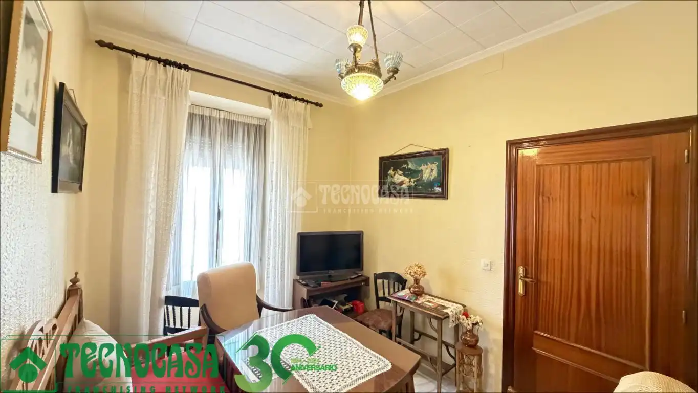 Habitación de Casa adosada en venta en Alcázar de San Juan con Jardín privado y Balcón