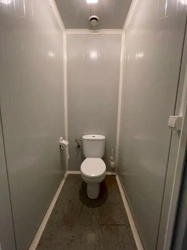 Badezimmer von Fabrikhallen zur Miete in Errenteria
