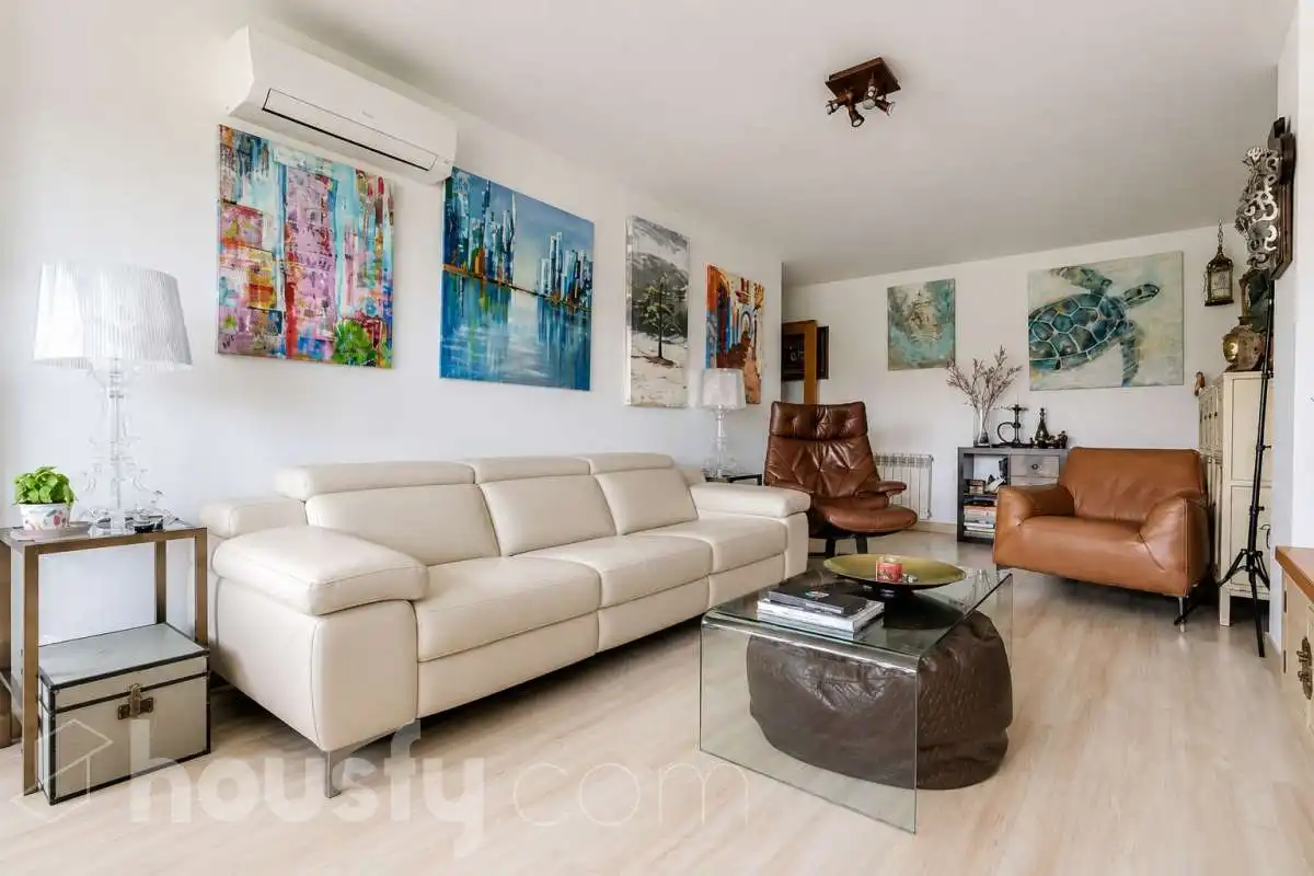 Living room of Flat for sale in Torrejón de Ardoz  with Air Conditioner, Heating and Storage room