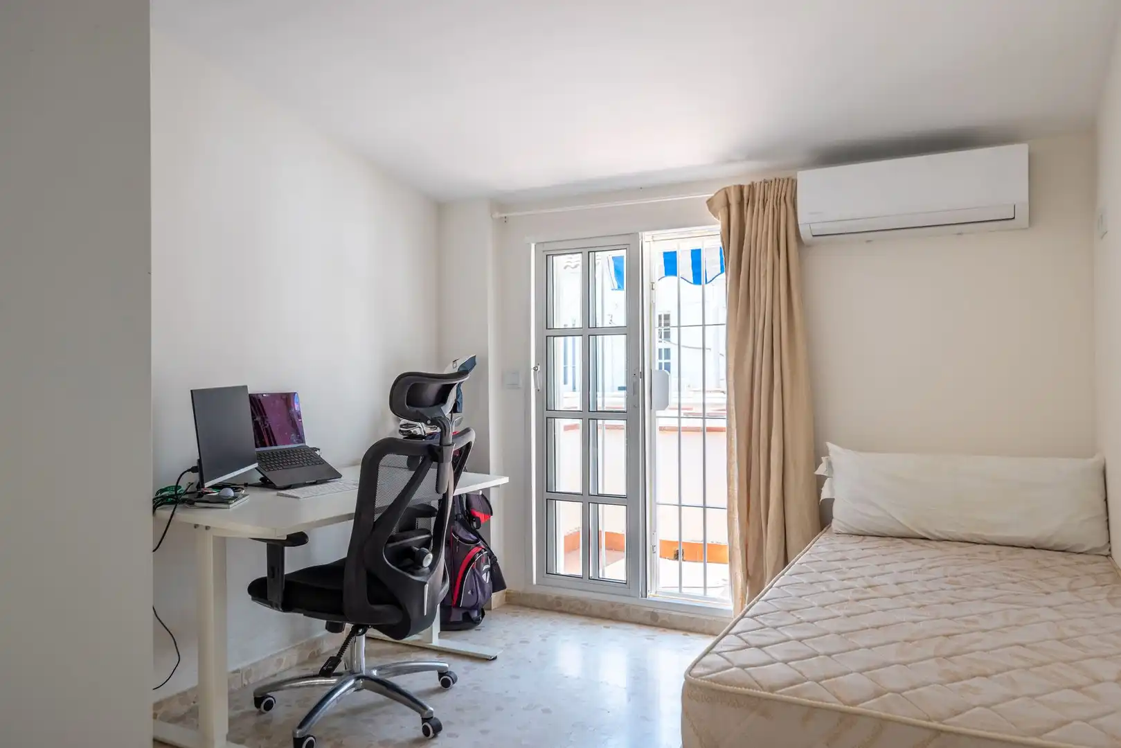 Bedroom of Attic for rent in Málaga  with Terrace and Furnished