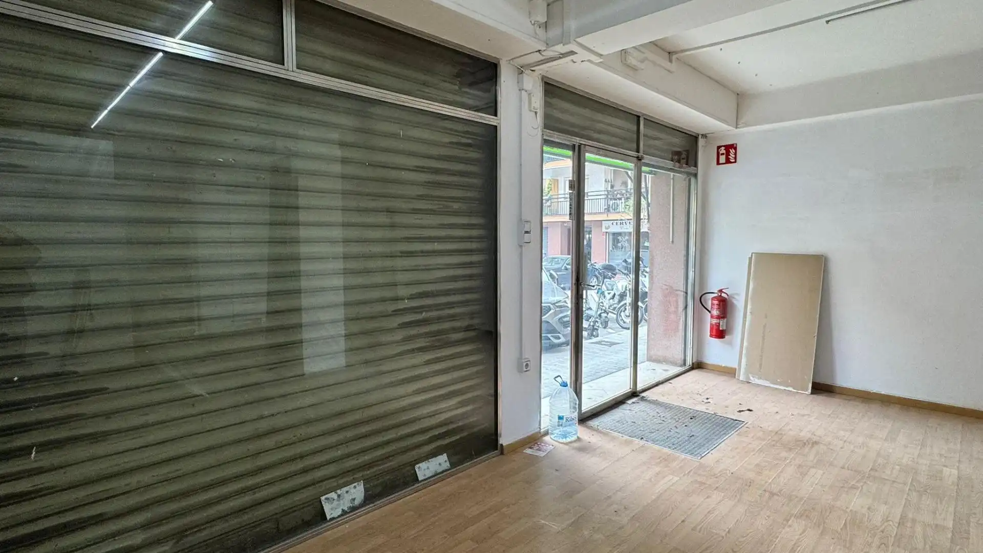 Geschaftsraum zum Verkauf in La Llagosta