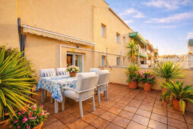 Piso en Venta en Avenida ANGEL SALLENT,D' en Ca n'Aurell