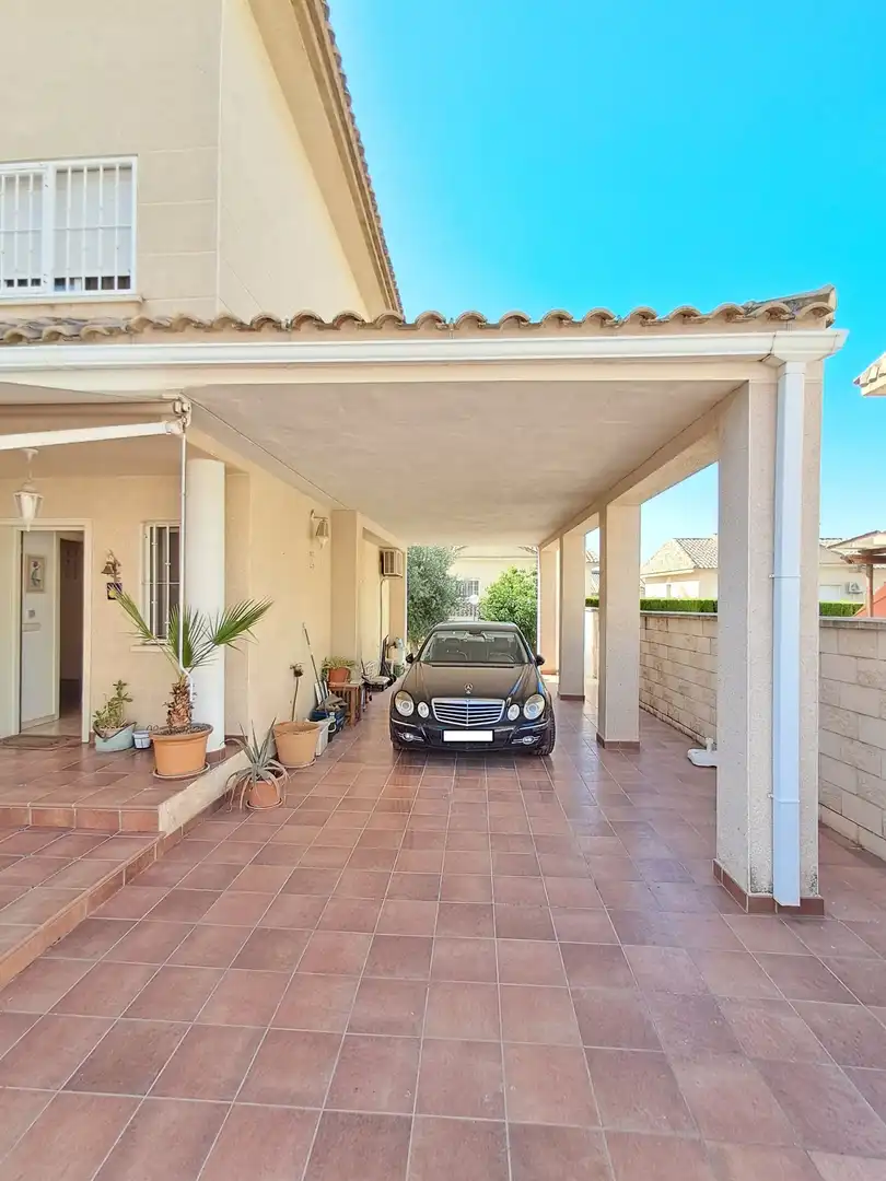 Haus oder Chalet zum Verkauf in La Nucia mit Klimaanlage, Heizung und Terrasse