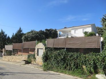 Casa con jardín en venta en Villa del Prado