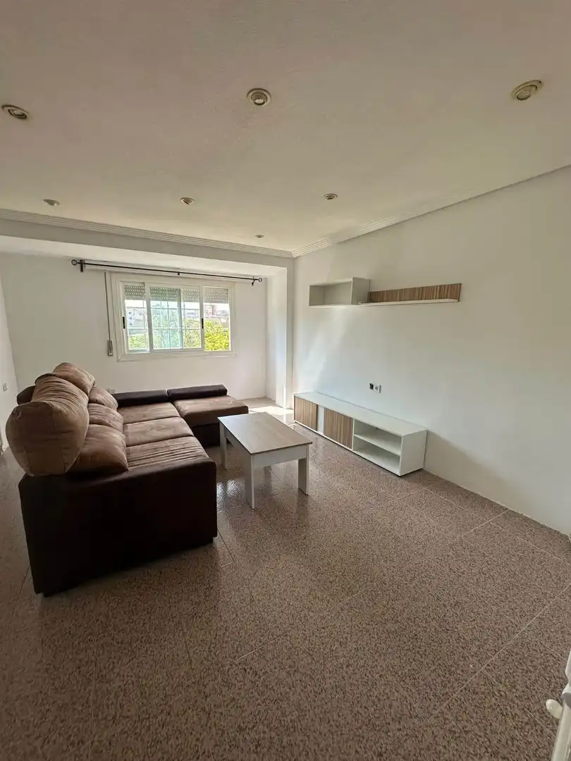 Sala de estar de Piso de alquiler en Elda con Amueblado