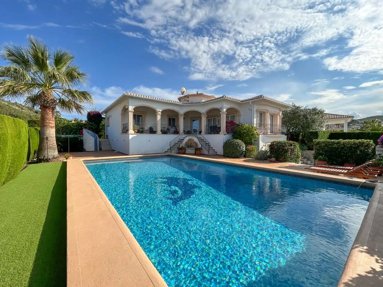 Swimming pool of Houses for sale in Dénia  with Air Conditioner, Heating and Oven