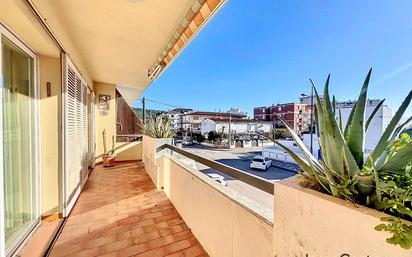 Exterior view of Apartment for sale in L'Estartit  with Air Conditioner, Heating and Furnished