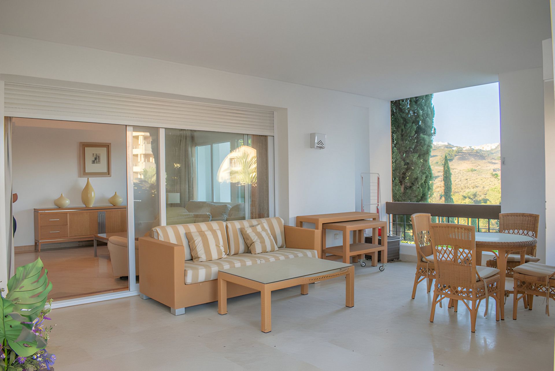 Living room of Planta baja for sale in Marbella  with Air Conditioner, Heating and Terrace