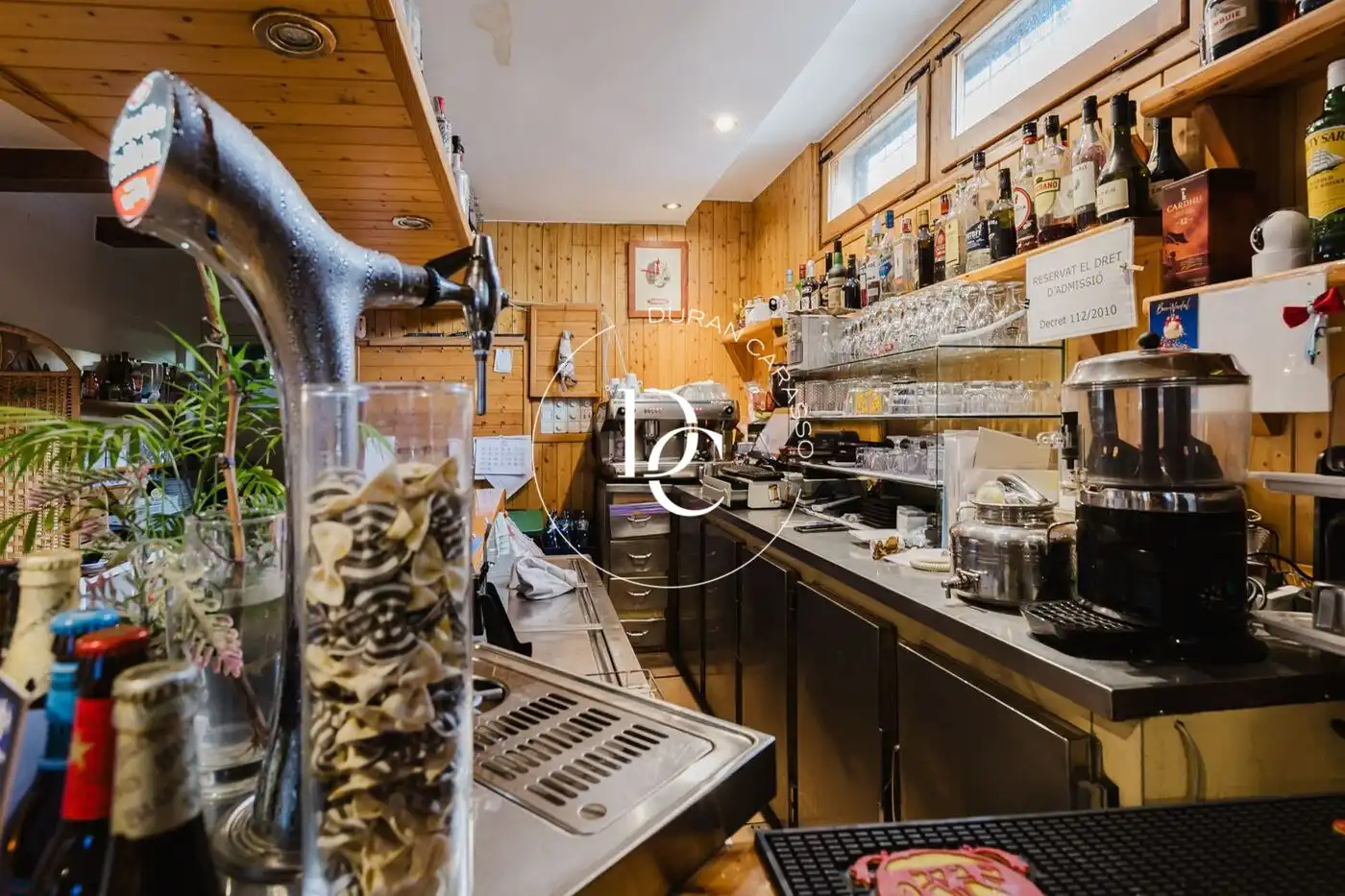 Local en venta en Alp