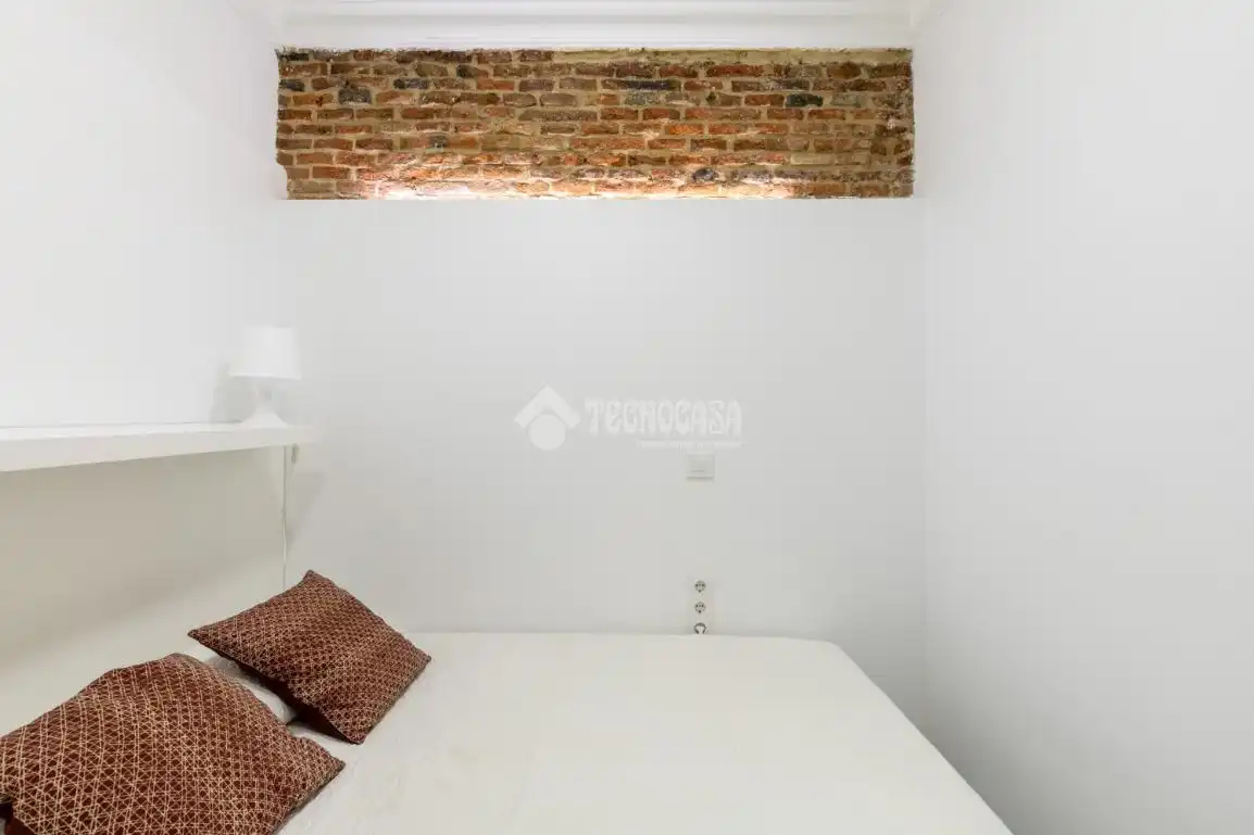 Habitación de Piso en venta en Madrid con Calefacción