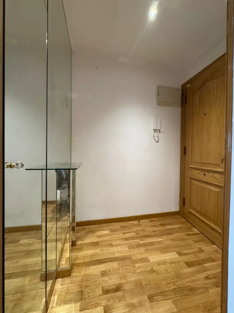 Piso de alquiler en Gijón  con Calefacción, Parquet y Amueblado