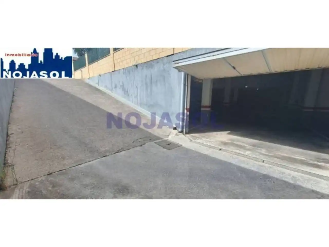 Parking de Apartamento de alquiler en Noja con Calefacción, Trastero y Amueblado