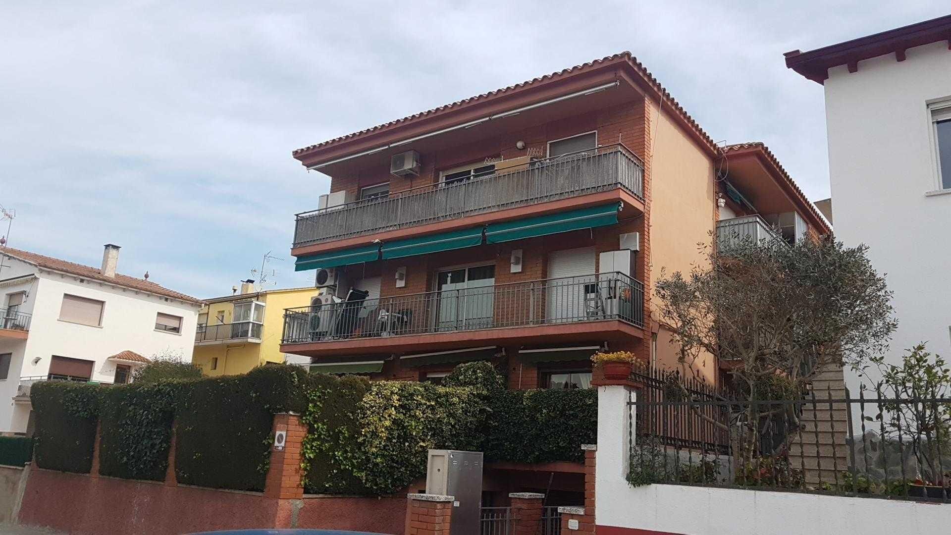 Vista exterior de Piso en venta en Martorelles