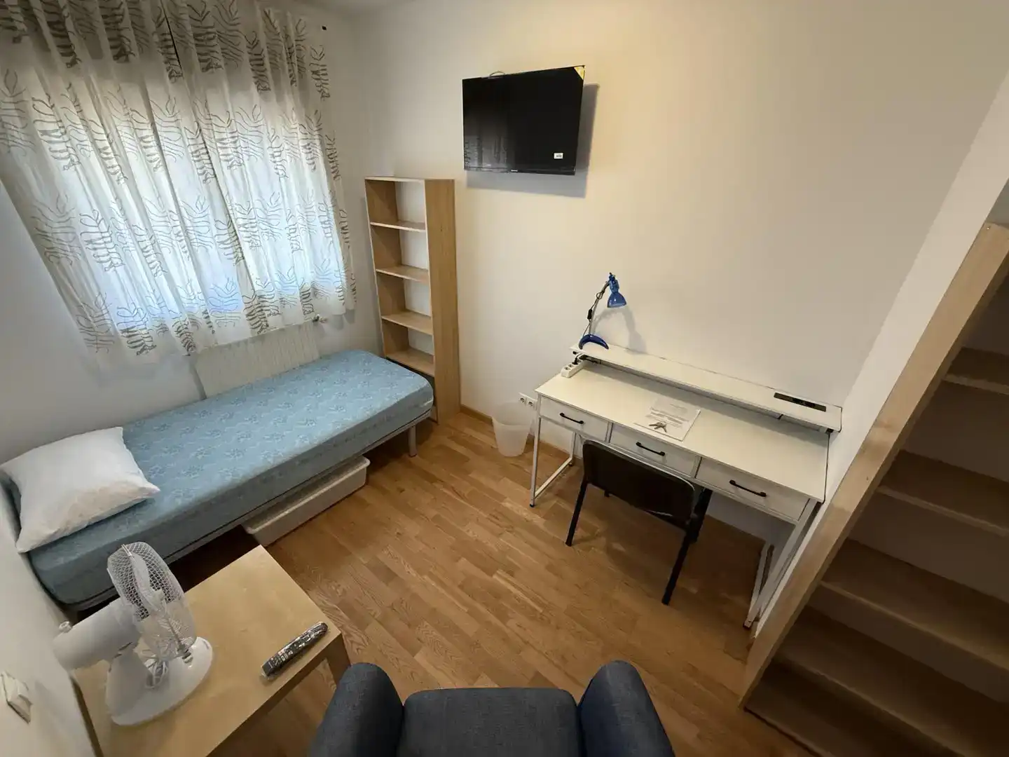 Dormitori de Pis per a compartir en Alcorcón amb Parquet, Piscina i Moblat