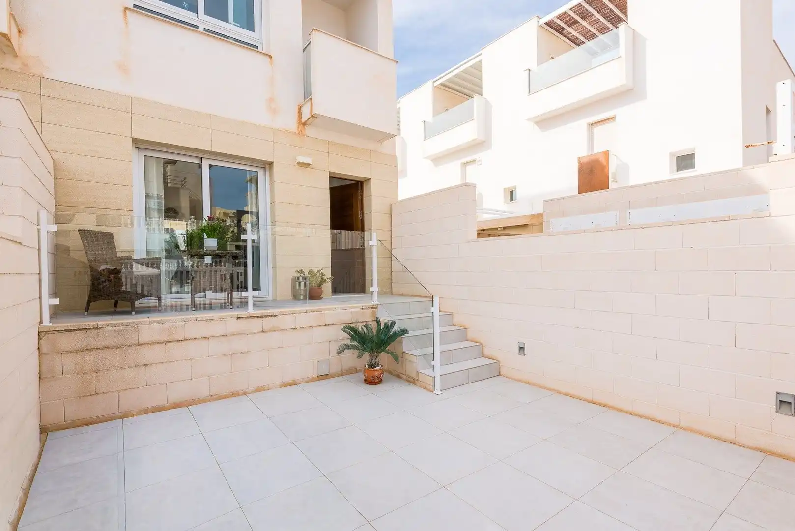 Adosado con piscina en venta en Residencial Cala Salada - Rosaleda, imagen 5