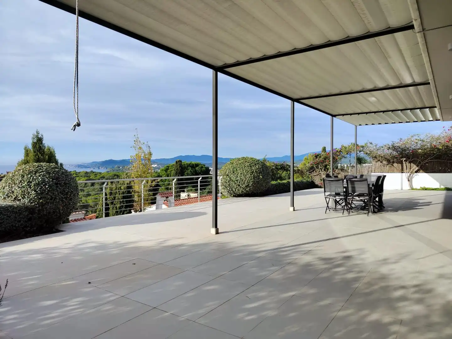 Detached house with terrace for sale in Canyelles, imagen 4
