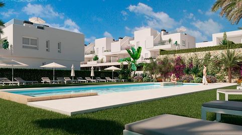 Vivienda de 3 dormitorios con amplio solárium privado en La Finca Golf