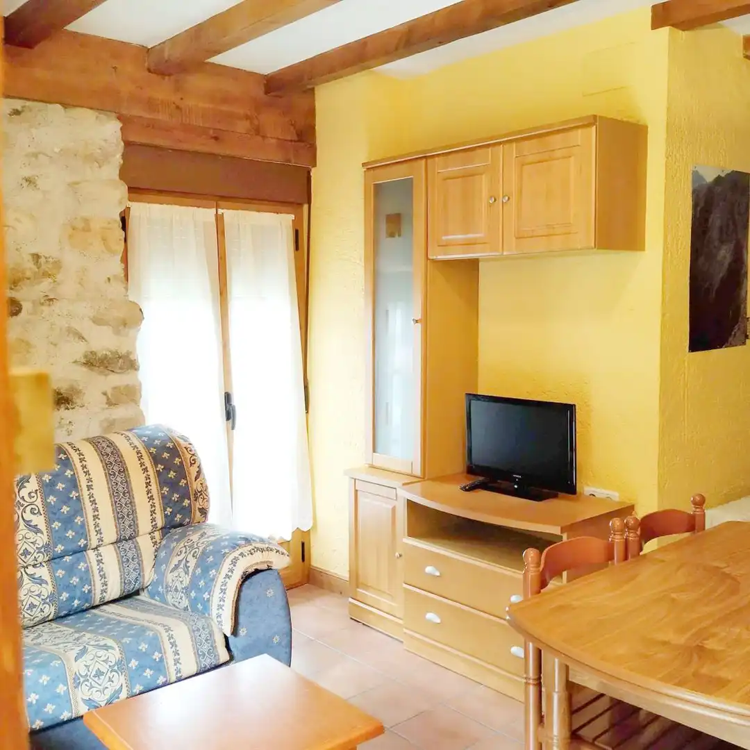 Habitación de Finca rústica en venta en Cabrales con Calefacción, Amueblado y Horno