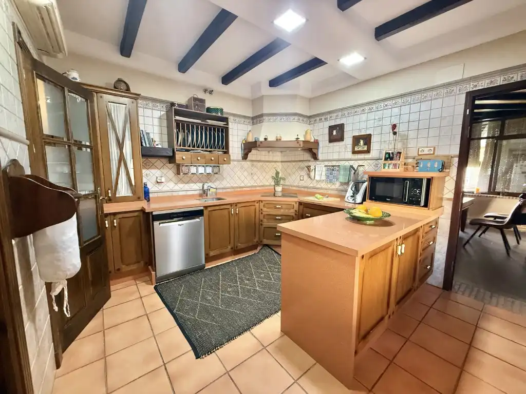 Cocina de Casa o chalet en venta en Carmona con Aire acondicionado y Amueblado